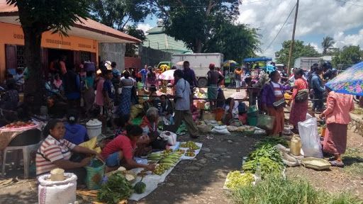 Situasi pasar Kamisan Halilulik di kab. Belu. (Foto: Istimewa).