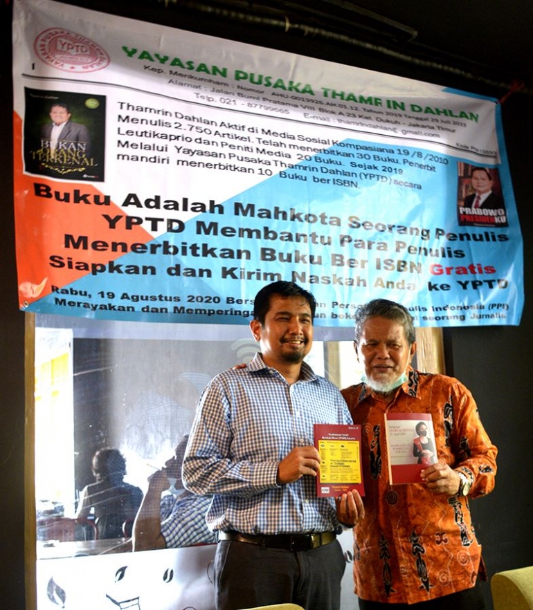 Pak Thamrin Dahlan saat peluncuran buku ke 30 berjudul 