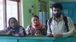 Ameer dan keluarganya. Sumber: Variety.com