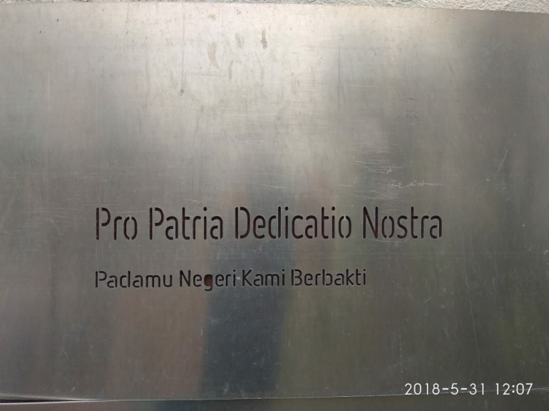 Tulisan pada rumah pengasingan Sukarno di Kota Ende (Dokpri)