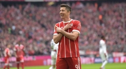 Foto Lewandowski dengan selebrasi khasnya. Sumber : Lagaliga.com