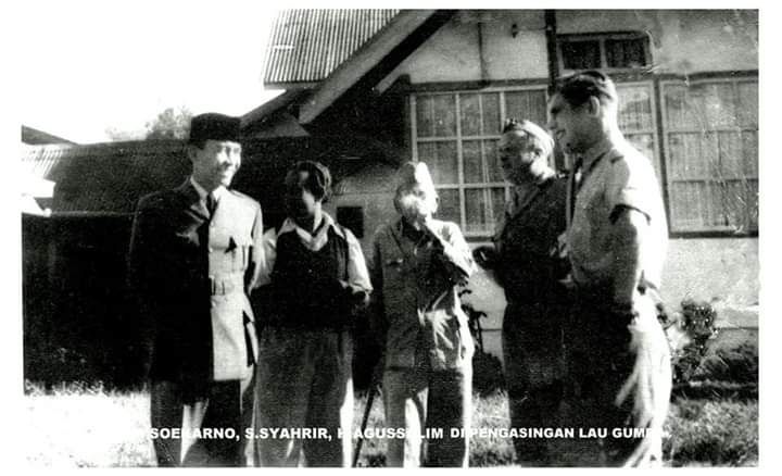 Ir. Sukarno, Sutan Syahrir, H. Agus Salim di Lau Gumba (Foto : Sem Anthonius Meliala)