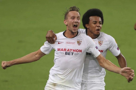 Luuk De Jong mencetak dua gol I Gambar : AP