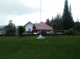 Tampilan depan rumah pengasingan Sukarno di Lau Gumba, Berastagi (Dokpri)