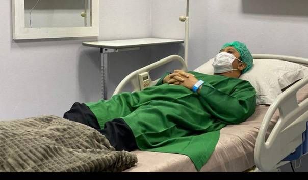 Ilustrasi Ustad Yusuf Mansyur di ruang istirahat rumah sakit (sumber: kompas.tv)
