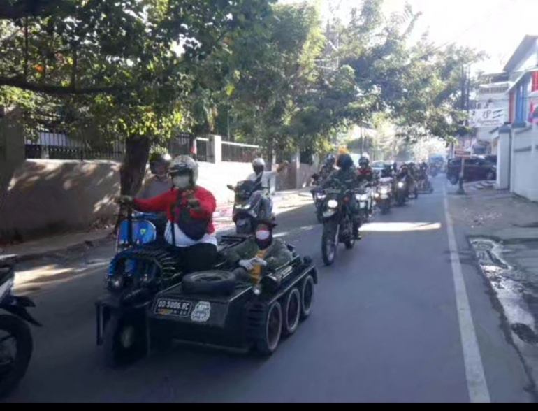 Patroli Bersama Tripika Kecamatan Ujung Pandang konvoi kendaraan himbauan, Sabtu (22/08/2020).