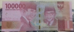 Wajah Sukarno (bersama Moh. Hatta) pada emisi 2016 (koleksi pribadi)