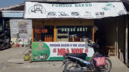 Kios 1 Bakso Mbak Nok di desa Rancawuluh, Bulakamba Brebes.