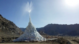Stupa es, teknologi karya Sonam Wangchuk (Sumber:theguardian.com)
