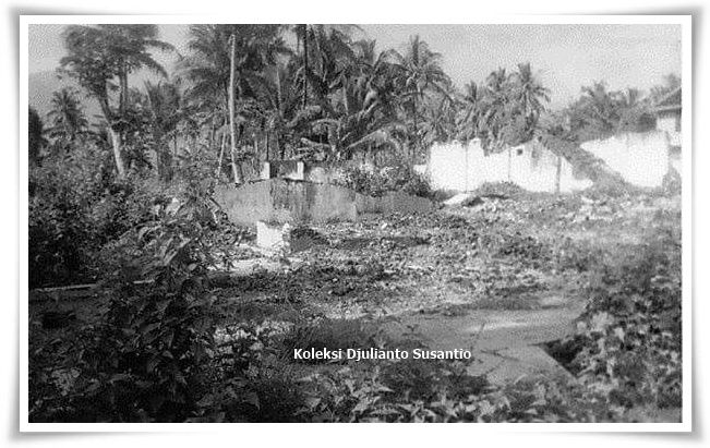 Bangunan yang dibongkar, nantinya untuk area taman wisata (koleksi pribadi)