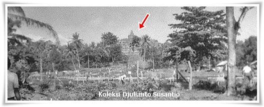 Kondisi pembongkaran di area Candi Borobudur pada 1985. Tanda panah menunjukkan Candi Borobudur (koleksi pribadi Djulianto Susantio)