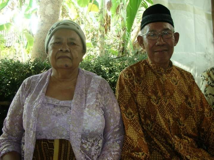 Dokpri. almarhum Kakek dan Nenek Penulis 