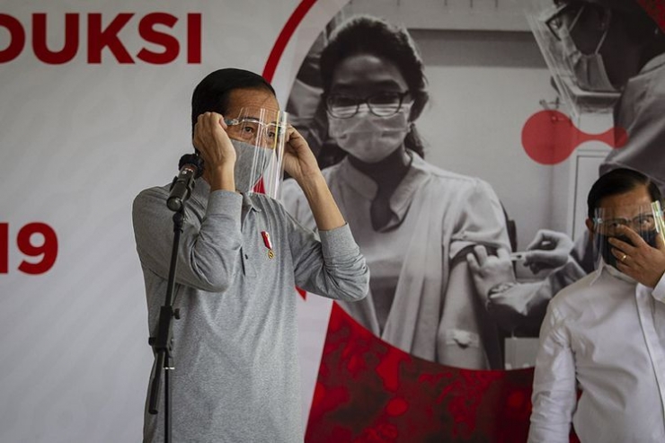 Jokowi Minta Bawaslu Tindak Tegas Pelanggar Protokol Kesehatan di Pilkada (ANTARA FOTO/DHEMAS REVIYANTO) 
