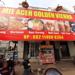 Kedai Mie Aceh Golden Vienna di Serpong, Tangerang Selatan. Foto: Robin Dolok Saribu 