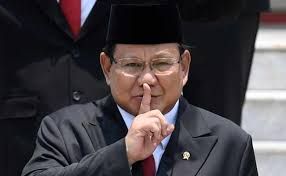 Prabowo in action (sumber: kabar24.bisnis.com)