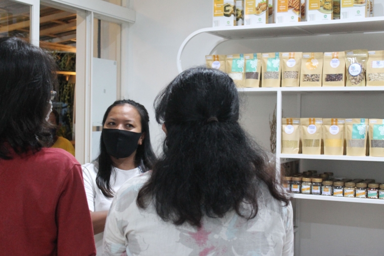 Nana ngobrol sama Kjogs(foto:ko in)