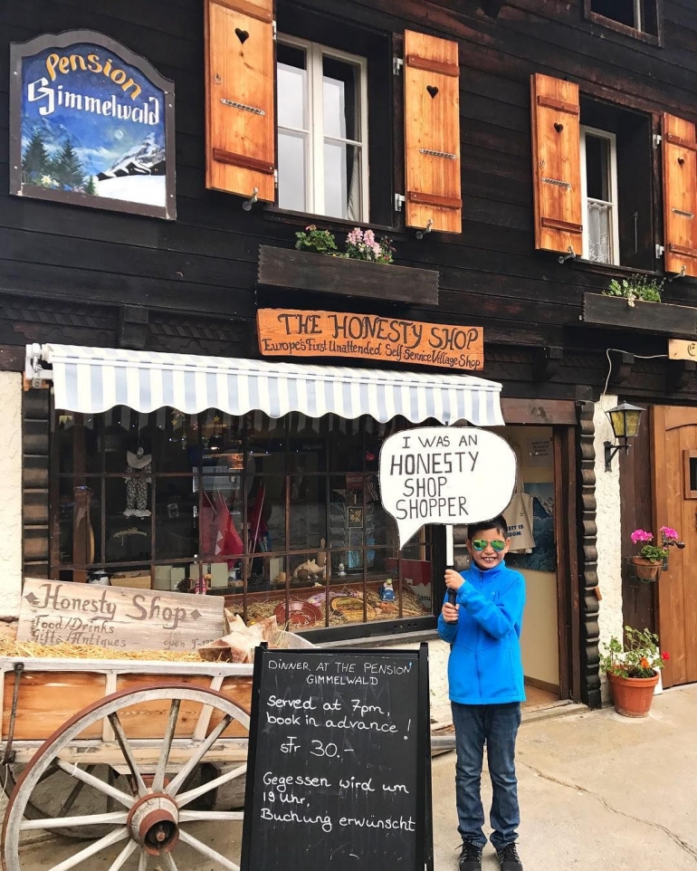 The Honesty Shop, Gimmelwald Swiss (instagram @janeking)