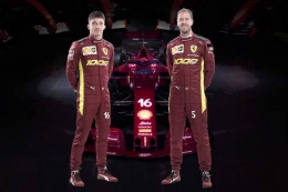 Dua pembalap Ferrari dengan racing suit edisi khusus Ferrari 1000 (ferrari.com)