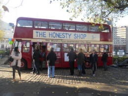 The Honesty Shop, London (Sumber: positivenews.co.uk)