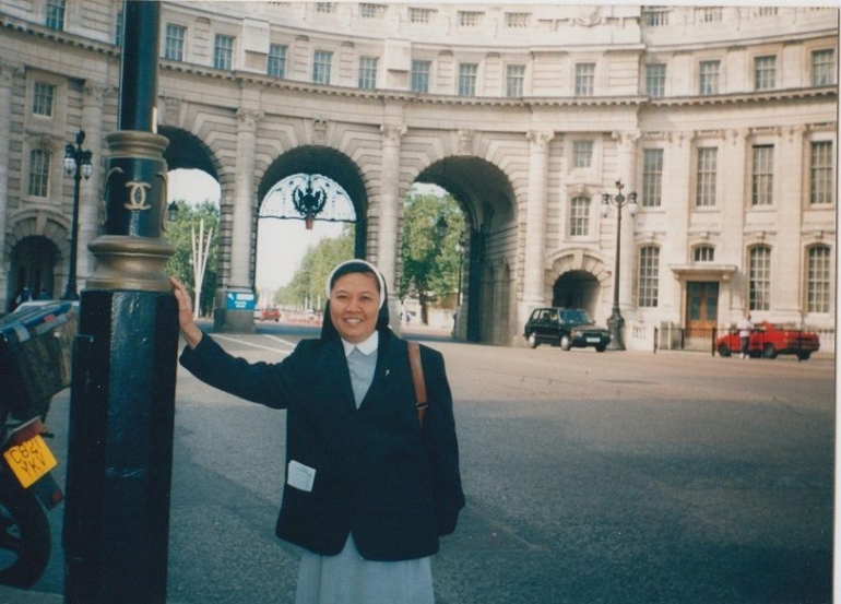 jalan menuju Buckingham Palace ( dok pri )