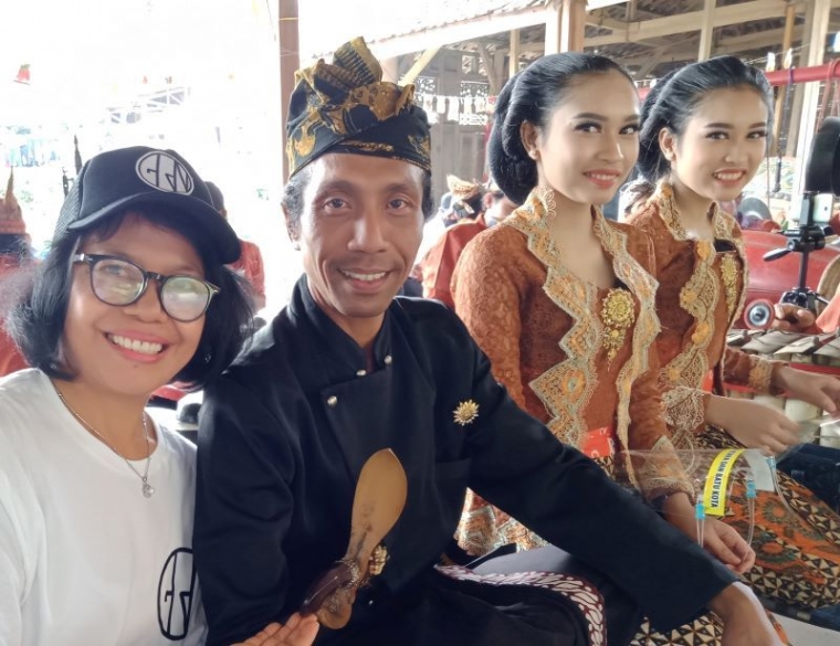 Lilik Sinden, Ki Supriyono, Lelly dan Lella. Dokpri