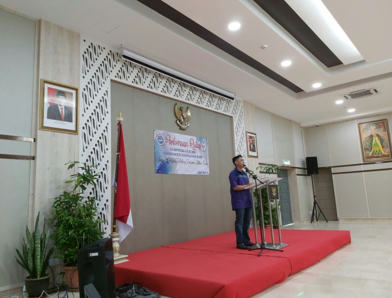 Pengarahan dari Bapak Emir Faisal, Pelaksana Fungsi Pensosbud KRI Tawau | Dok. Pribadi