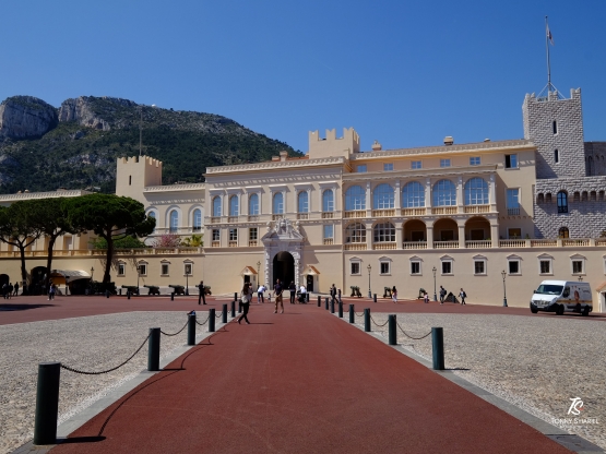 Istana Pangeran Monaco (Sumber: koleksi pribadi)