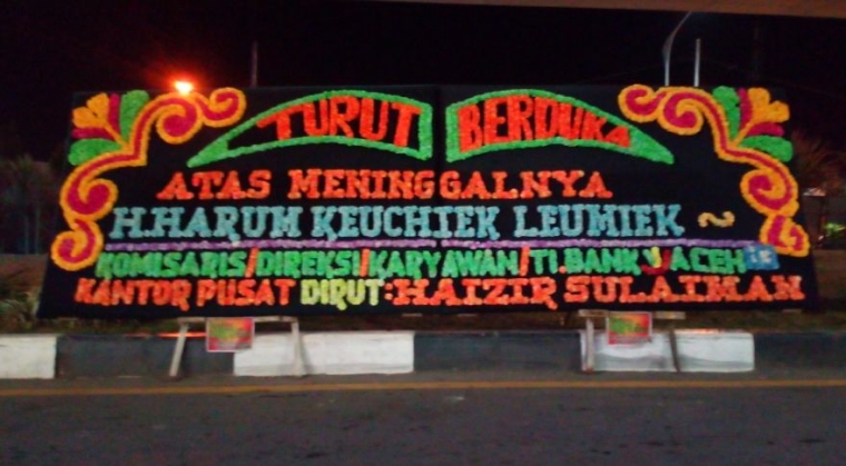 Karangan Bunga Duka Cita dari Kolega Bank Aceh Syariah (doc Pribadi)