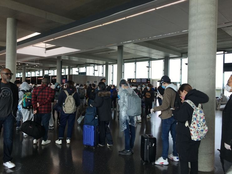 Warga EU dan turis di Bandara Zurich saat pandemi, sumber : dokpri