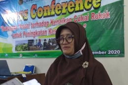 Ketua MTCC UNIMMA, Dra. Retno Rusdjijati, M.Kes usai acara Press Conference, Jumat (18/9/2020). (foto: Narwan Eska)