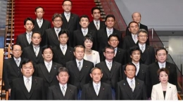 Suga Yoshihide dan kabinet Jepang yang baru dibentuk (nikkei.com)