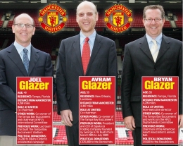 The Glazers, pemilik klub Manchester United. | foto: Daily Mail