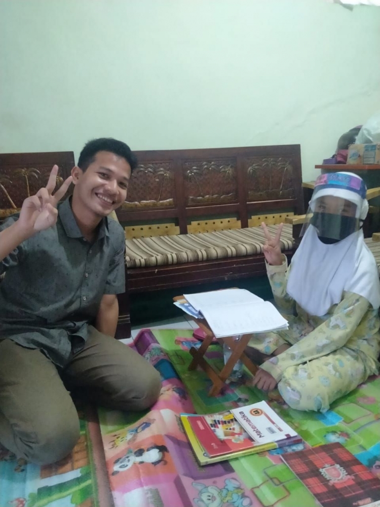 Program Belajar di Rumah Tetap Asik dengan belajar matematika dan bahasa inggris bersama