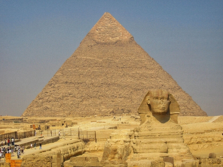Piramida Giza, Mesir. Sumber: koleksi pribadi