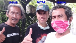 Agus Asianto (kiri) dari trenzindonesia.com, Neta S. Pane (tengah) dari Indonesia Police Watch (IPW), dan Isson Khairul (kanan). Menurut Neta, politisi harusnya memberi contoh bagaimana berorganisasi dengan baik. Foto: isson khairul 