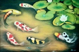 Ini lukisan pertaa ibu tentang ikan Mas KOI nya, masih "malu2", dan hanya di lukis diatas kanvas medium, seingatku sekitar 60 cm x 40 cm (Dokumentasi pribadi)