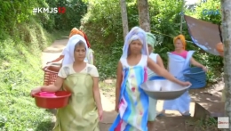Para buruh cuci bersiap ke tempat kerja. Sumber: GMA TV