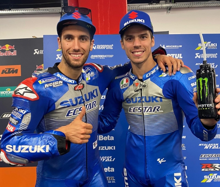 Kali ini, duo Suzuki kompak meraih hasil maksimal, podium 2 dan 3. Gambar: Twitter/Motogp