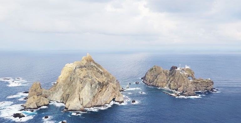 Pulau Dokdo (Gambar diambil dari http://dokdo.mofa.go.kr)