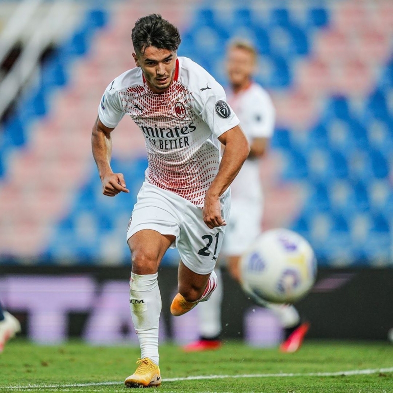Brahim Diaz mencetak satolu gol ke gawang Crotone (sumber : Instagram.com/acmilan