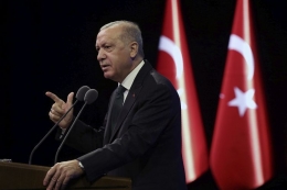 Presiden Turki Recep Tayyip Erdogan saat berpidato di sebuah pertemuan di Ankara, Turki, Senin (7/9/2020).Sumber: TURKISH PRESIDENCY via AP dalm laman Kompas.com