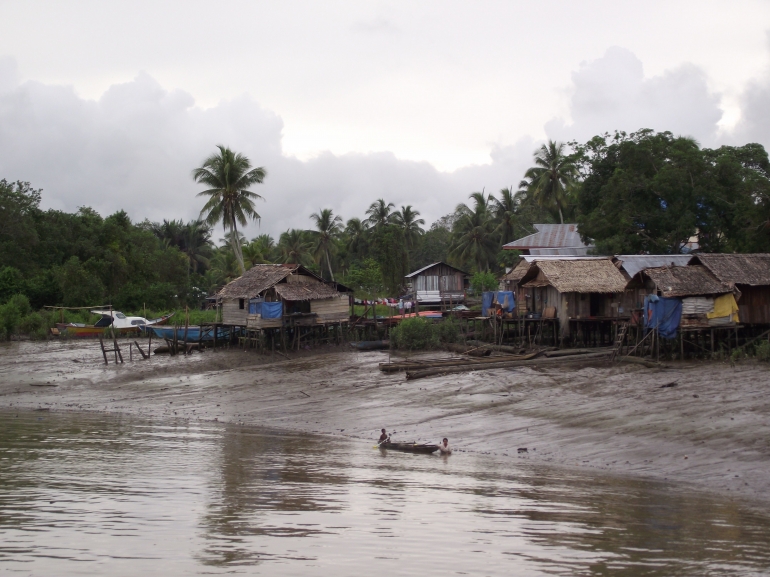 Pemukiman orang Papua Barat di Teluk Bintuni (Gambar: Marahalim Siagian)