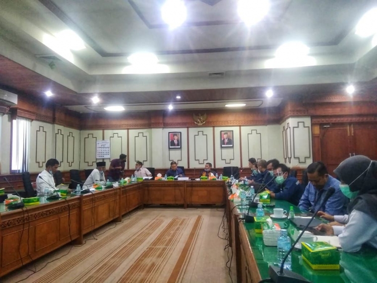 Rapat kerja BPMA dan Komisi III DPRA, Komar