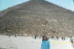 Berfoto didepan Piramid Mesir (dok pribadi)