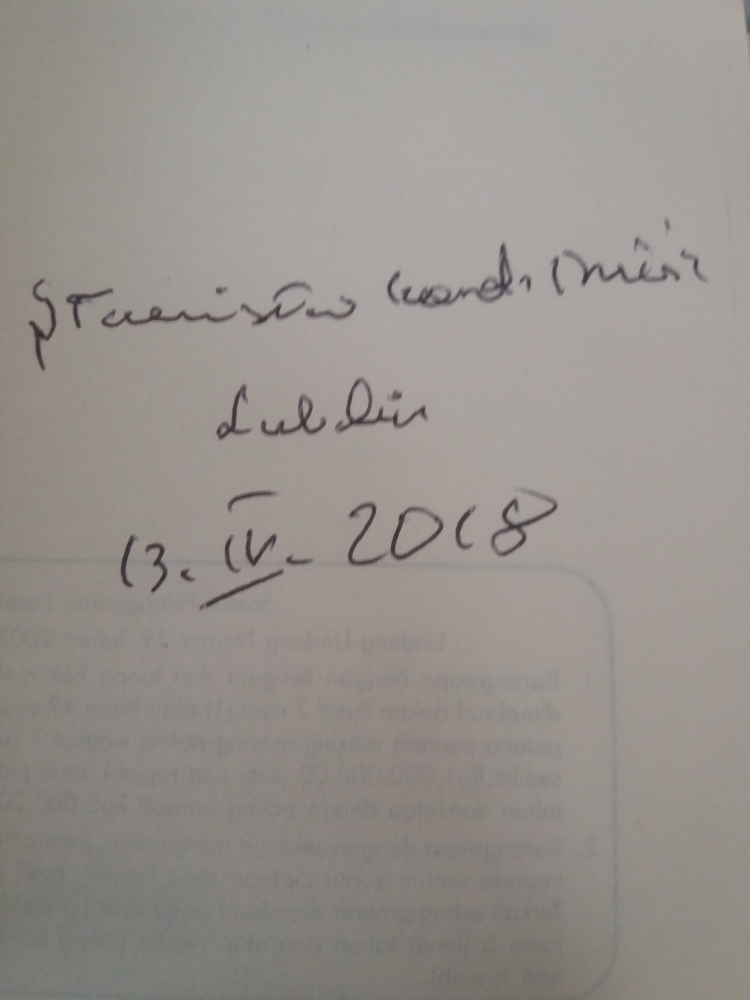 Tanda Tangan Kardinal Stanisław Dziwisz. Sumber: Dokumen pribadi.