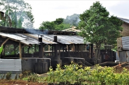 Penyulingan minyak serai wangi di Jonggol Jawa Barat (Marahalim Siagian)