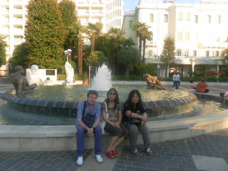 foto bersama Magaretha dan Sandro di Itali (dok pribadi)
