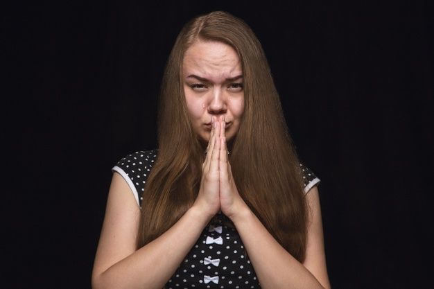 Bila merasa ada yang bermasalah dengan kesehatan mental, maka konsultasikan dengan ahlinya, bukan membuat diagnosis sendiri. (Gambar: Freepik/Master1305)