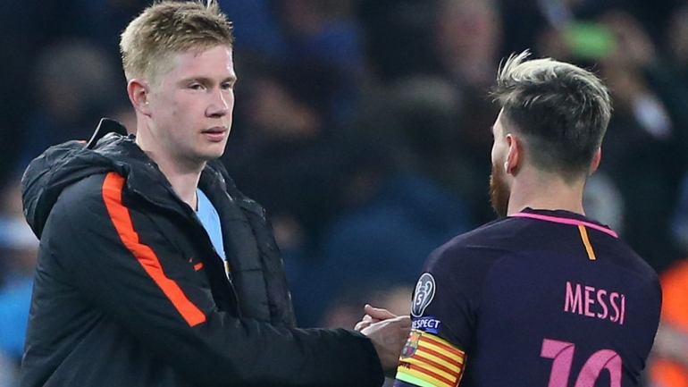 Kevin de Bruyne menyambut Messi (Foto Skysports.com) 