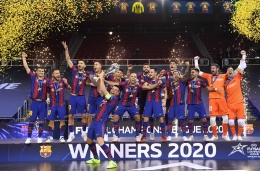 Barcelona keluar sebagai juara UEFA Futsal Champions League 2019/2020 setelah mengalahkan ElPozo Murcia 2-1 di Palau Blaugrana, Barcelona. | Official Twiiter Barcelona Futbol Sala @FCBfutbolsala